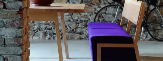 Loft Bank und Esstisch
